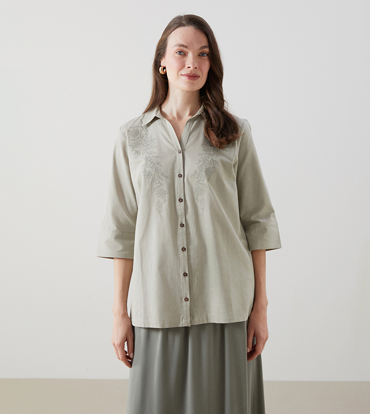 Embroidered 3/4 Sleeves Shirt