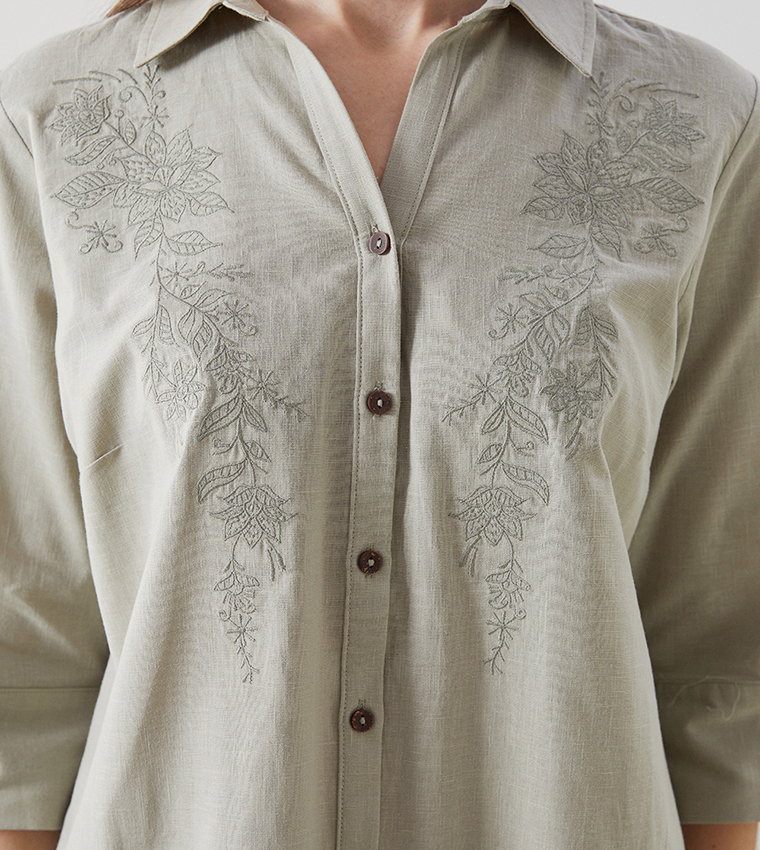 Embroidered 3/4 Sleeves Shirt
