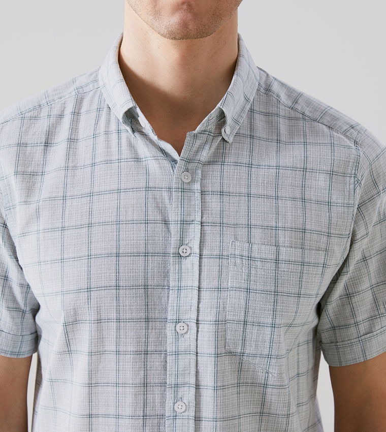 Plaid Short Sleeves Shirt