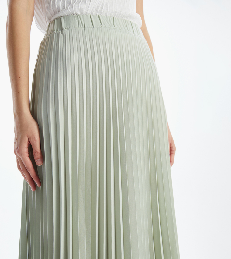 Pleated Elastic Waist Midi Skirt