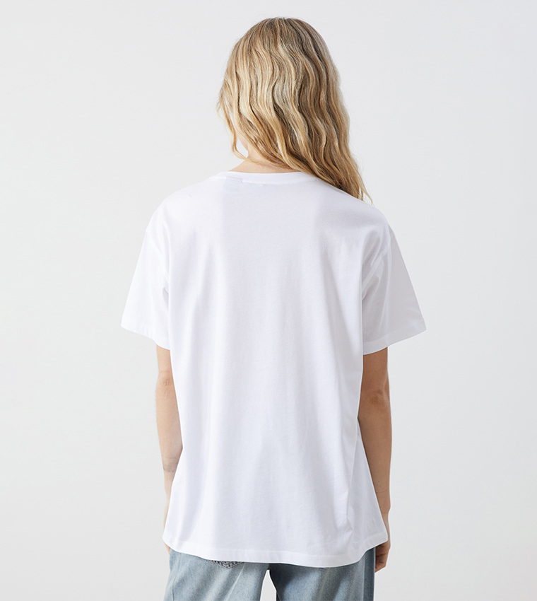 تيشيرت بأكمام قصيرة بطبعة ميكي وأصدقاؤه  