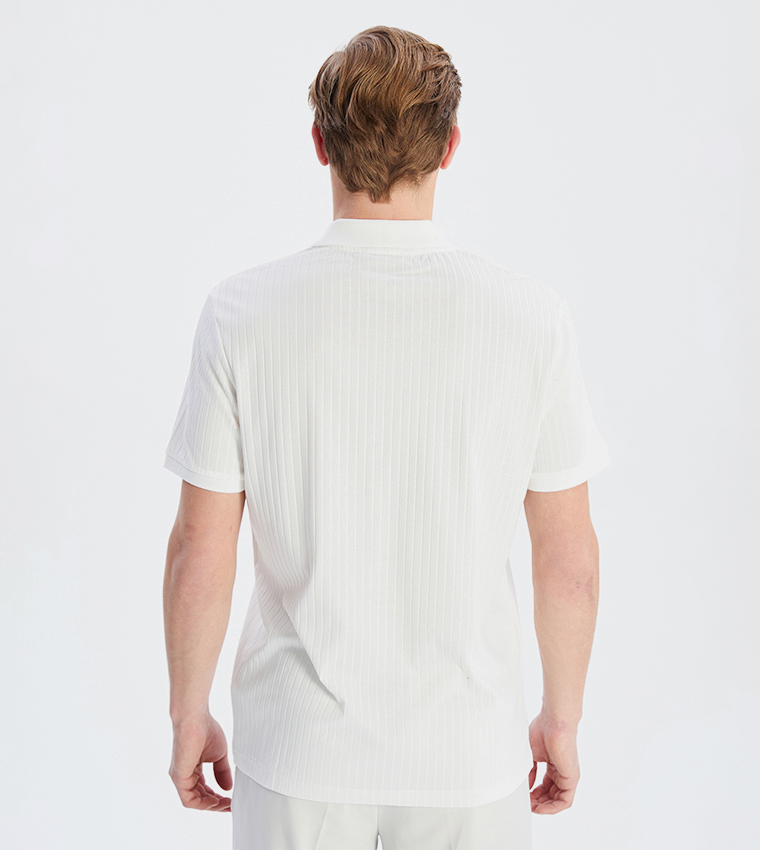 Textured Short Sleeves Polo T-Shirt