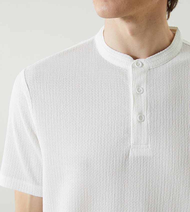 Textured Stand Collar Short Sleeves T-Shirt