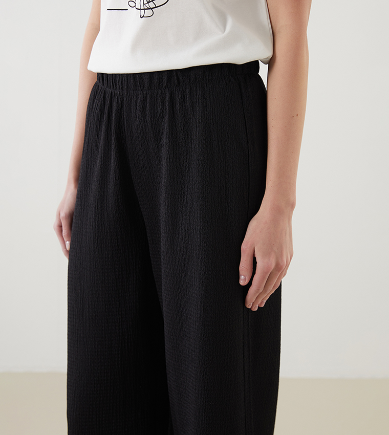 Solid Elastic Waist Capris