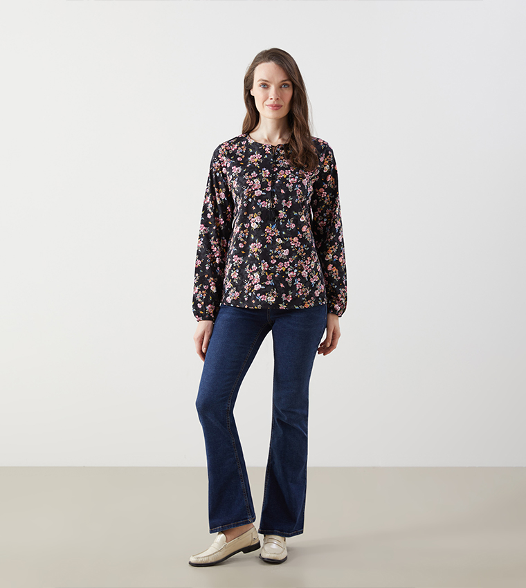 Floral Patterned Tie-Up Neck Top