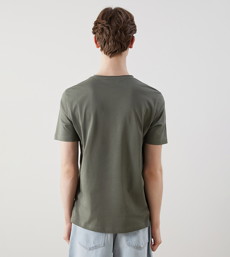 Solid Short Sleeves T-Shirt