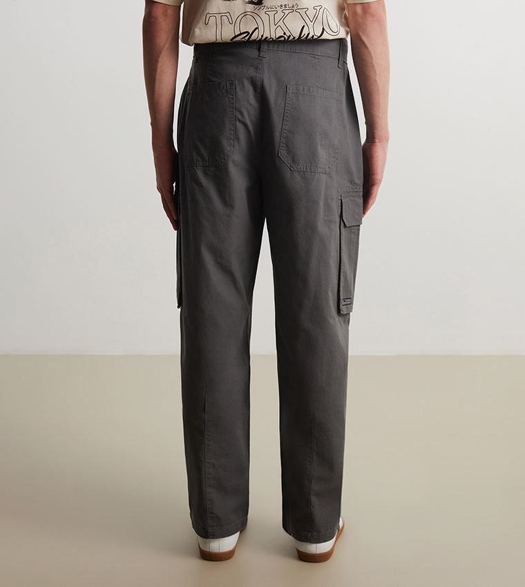 Mid-Rise Relaxed Fit Cargo Trousers
