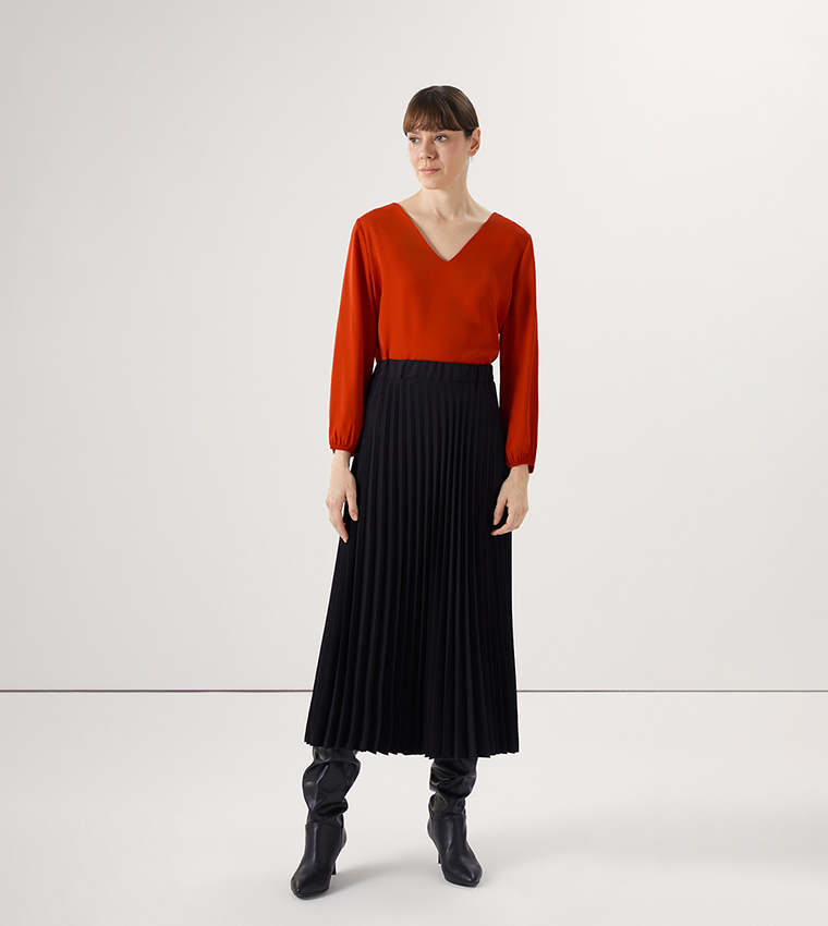 Articulated Wheel Pleated Midi Skirt