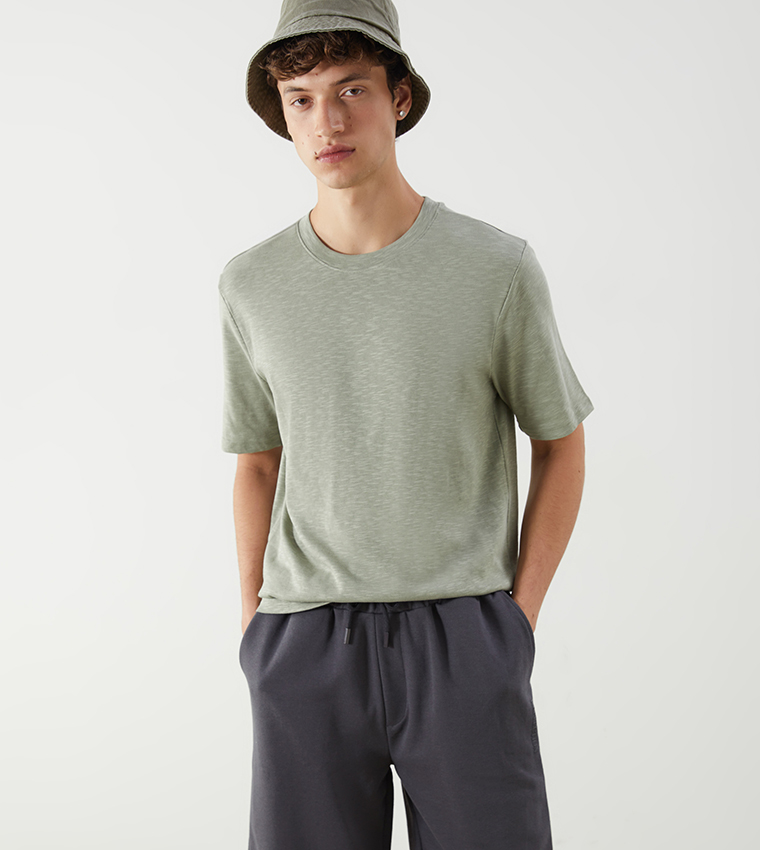 Solid Short Sleeves T-Shirt