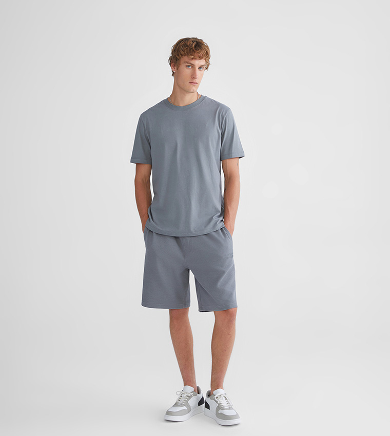 Solid Drawstring Waist Shorts