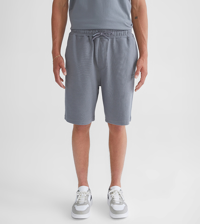 Solid Drawstring Waist Shorts
