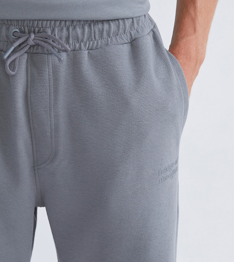 Solid Drawstring Waist Shorts
