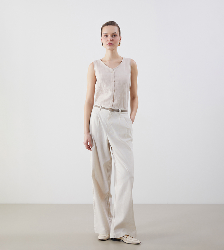 Textured V-Neck Muslin Top