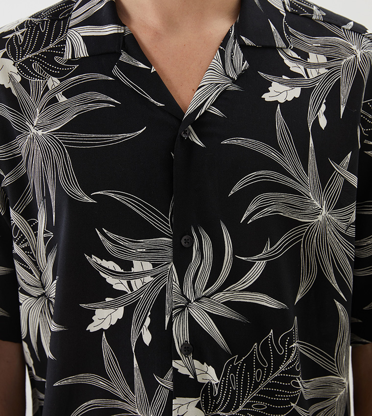 Patterned Viscose Regular Fit Short Sleeves Shirt