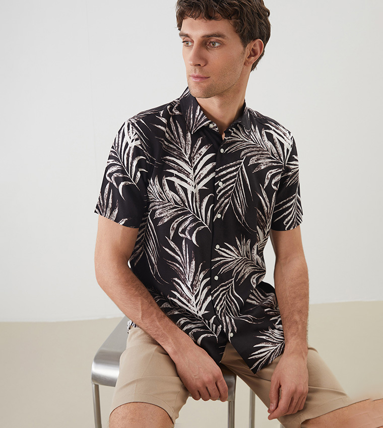 Patterned Short Sleeves Shirt