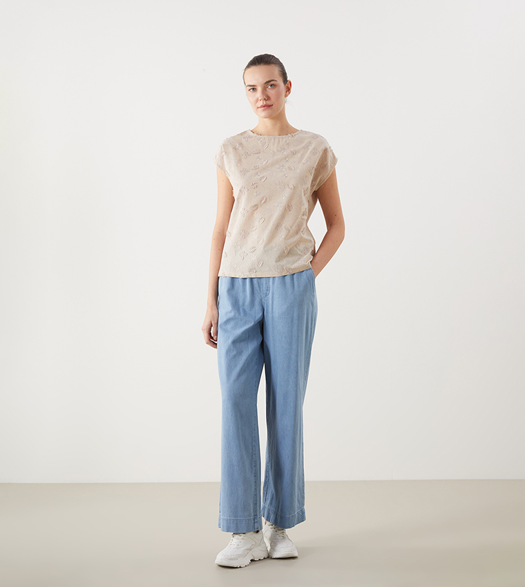 Embroidered Crew Neck Top