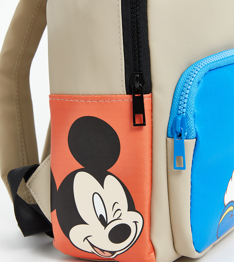 شنطة ظهر مدرسية بطبعة ميكي ماوس والأصدقاء