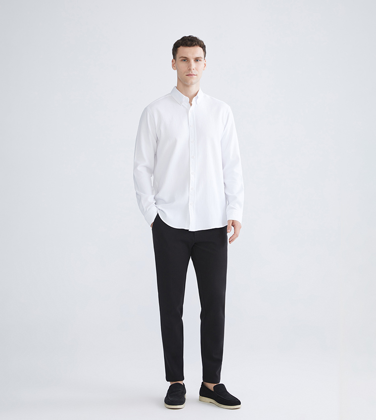 Solid Mid Rise Slim Fit Trousers