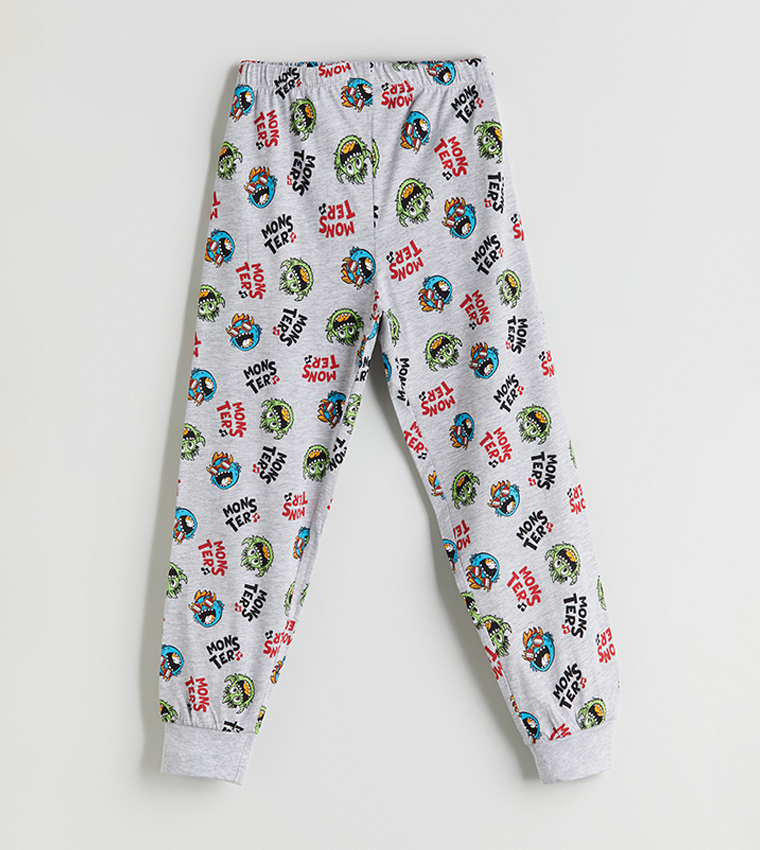 طقم بيجاما بطبعة وياقة مستديرة 