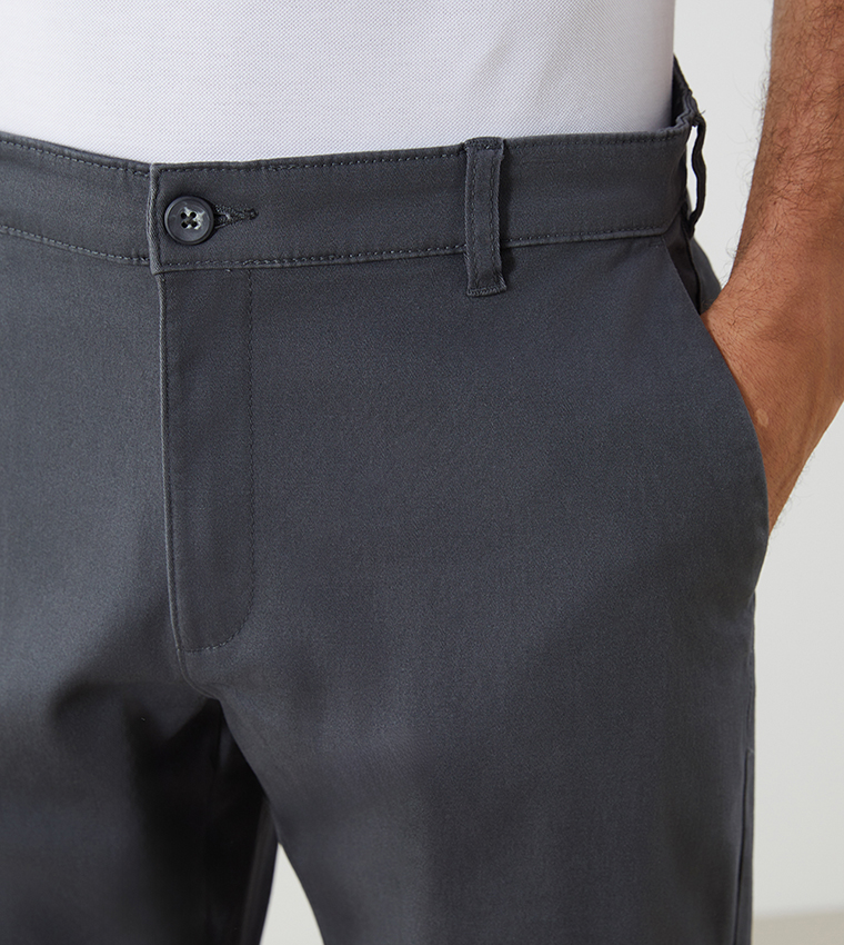Solid Mid Rise Slim Fit Trousers