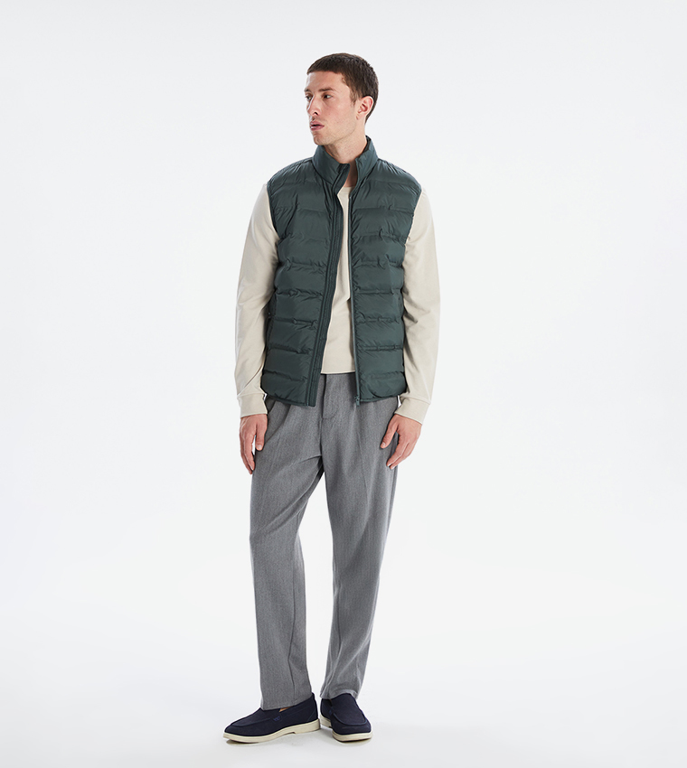 Solid Sleeveless Puffer Gilet