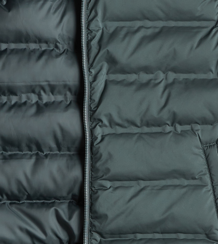 Solid Sleeveless Puffer Gilet