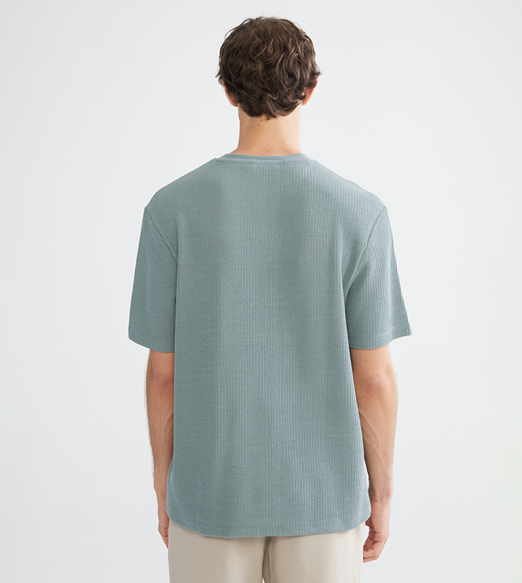 Textured Short Sleeves Casual T-Shirt