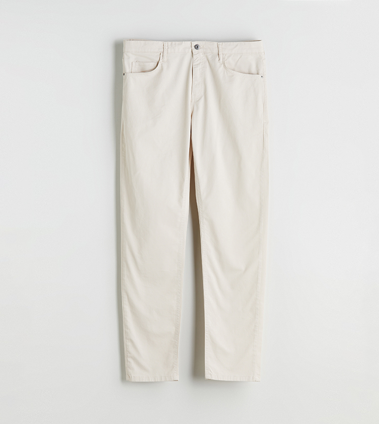 Solid Mid Rise Slim Fit Chinos