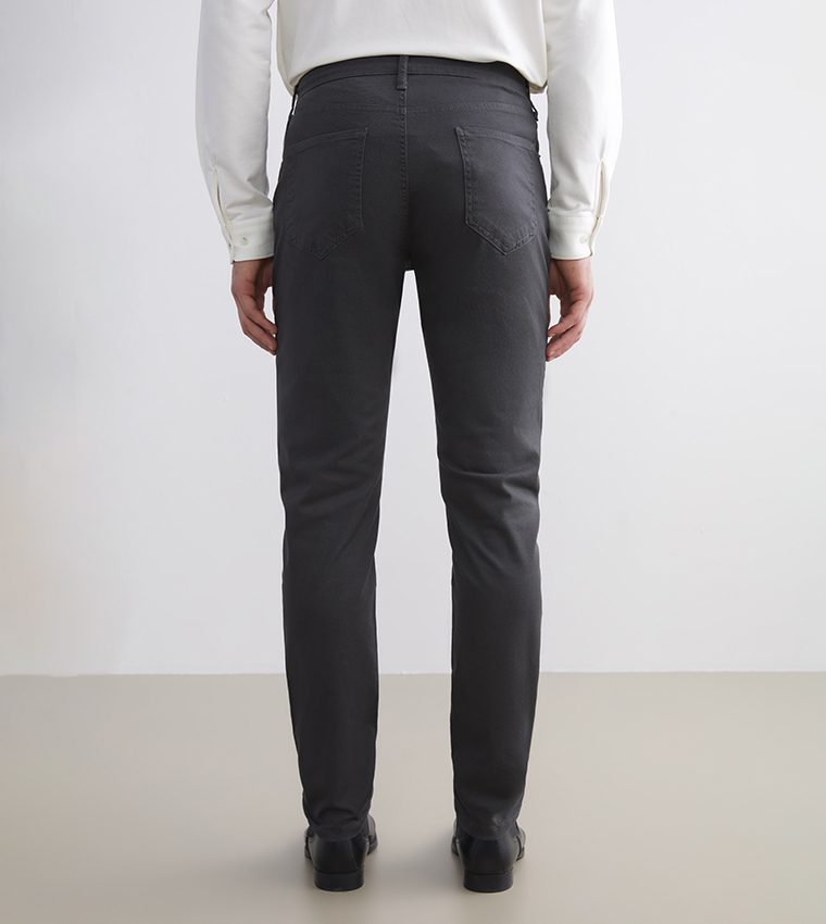 CLASSIC Solid Slim Fit Chino Trousers