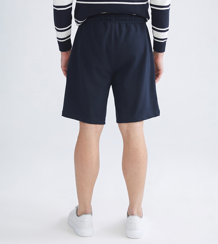 Drawstring Waist Casual Shorts