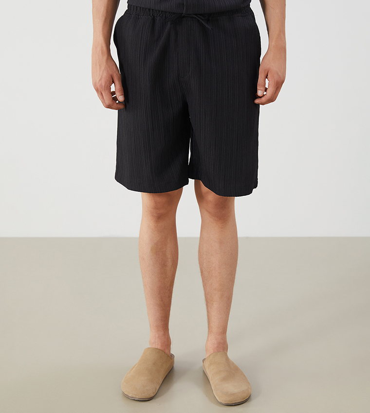 Mid Rise Relaxed Fit Casual Shorts
