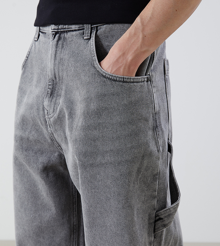 Washed Mid-Rise Baggy Jeans