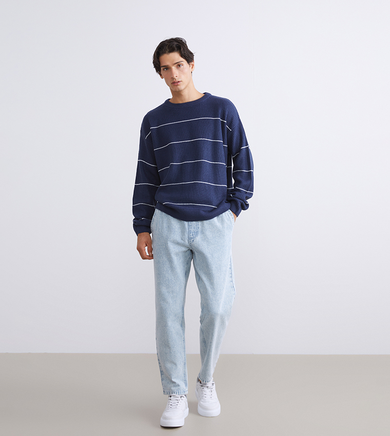 700 Washed Straight Fit Jeans