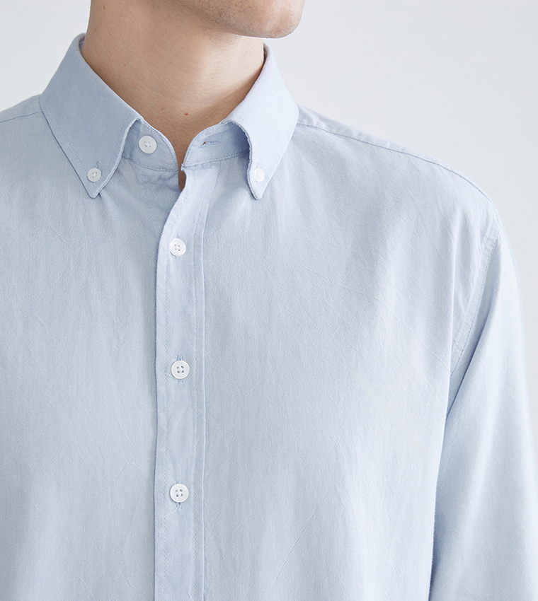Solid Slim Fit Long Sleeves Oxford Shirt