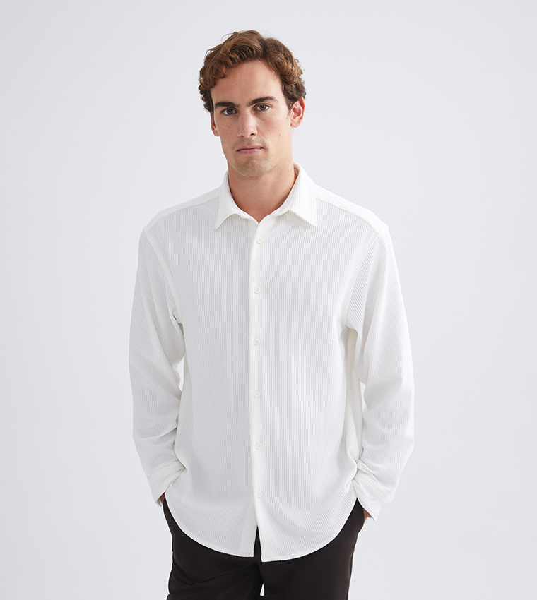 Textured Slim Fit Long Sleeves Shirt