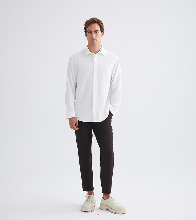 Textured Slim Fit Long Sleeves Shirt