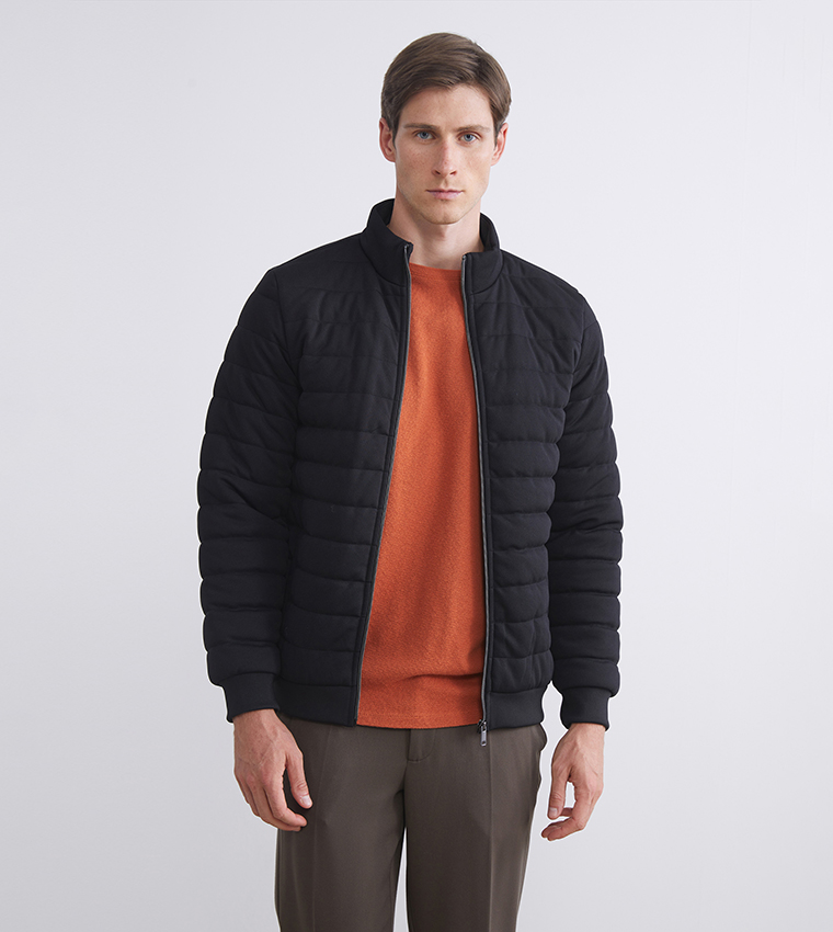 جاكيت رجالي بفر كم طويل بسحاب كامل 