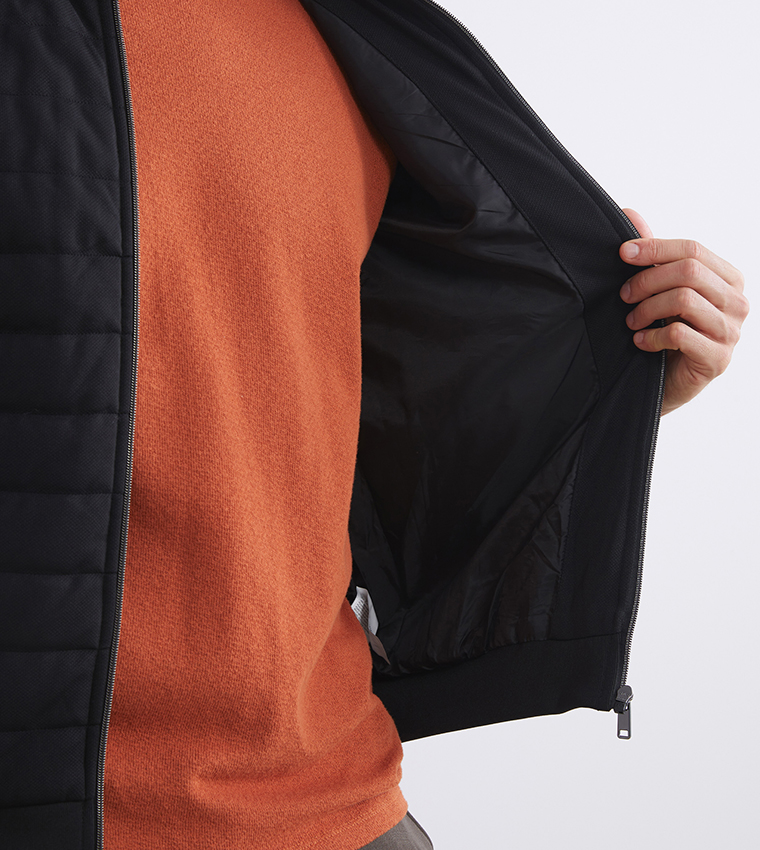 جاكيت رجالي بفر كم طويل بسحاب كامل 