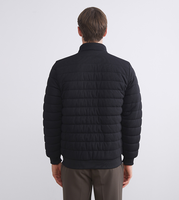 جاكيت رجالي بفر كم طويل بسحاب كامل 