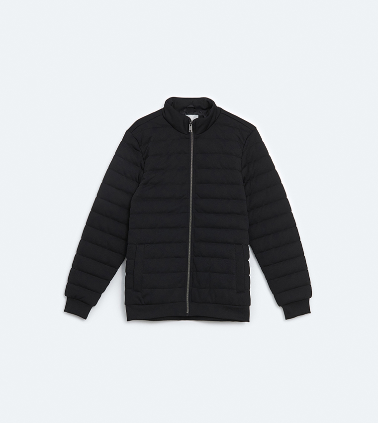 جاكيت رجالي بفر كم طويل بسحاب كامل 