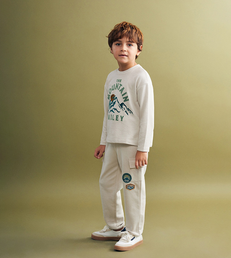 Appliqued Drawstring Waist Joggers