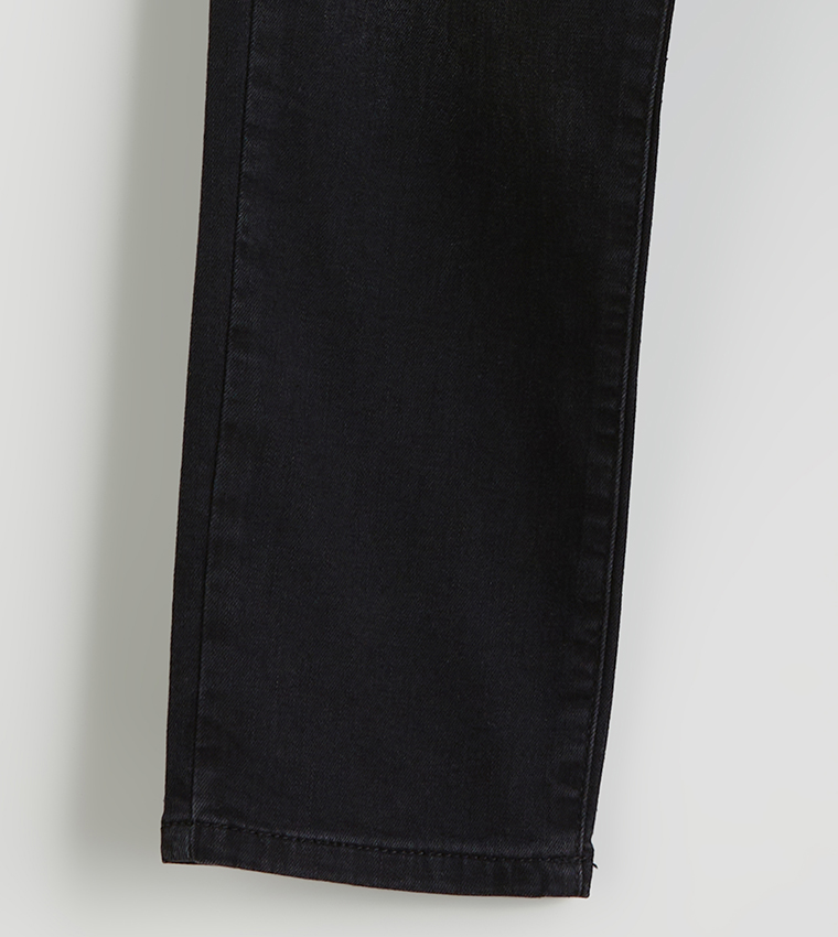 Faded Button-Closure Slim Fit Jeans