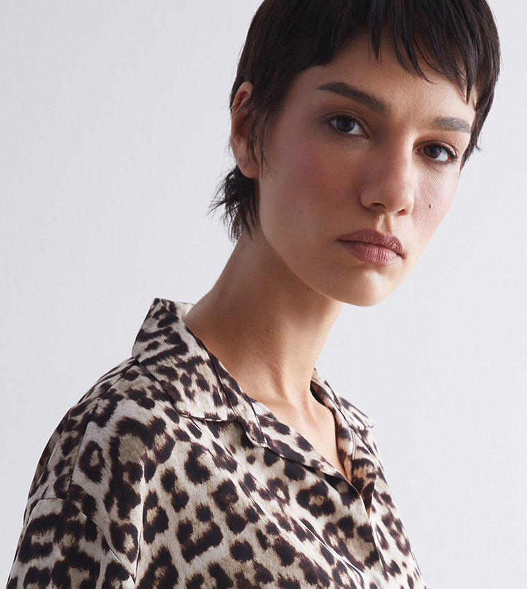 Leopard Print Long Sleeves Shirt