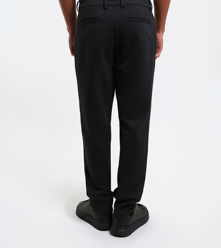 بنطلون رجالي بخصر متوسط وقصة ضيقة