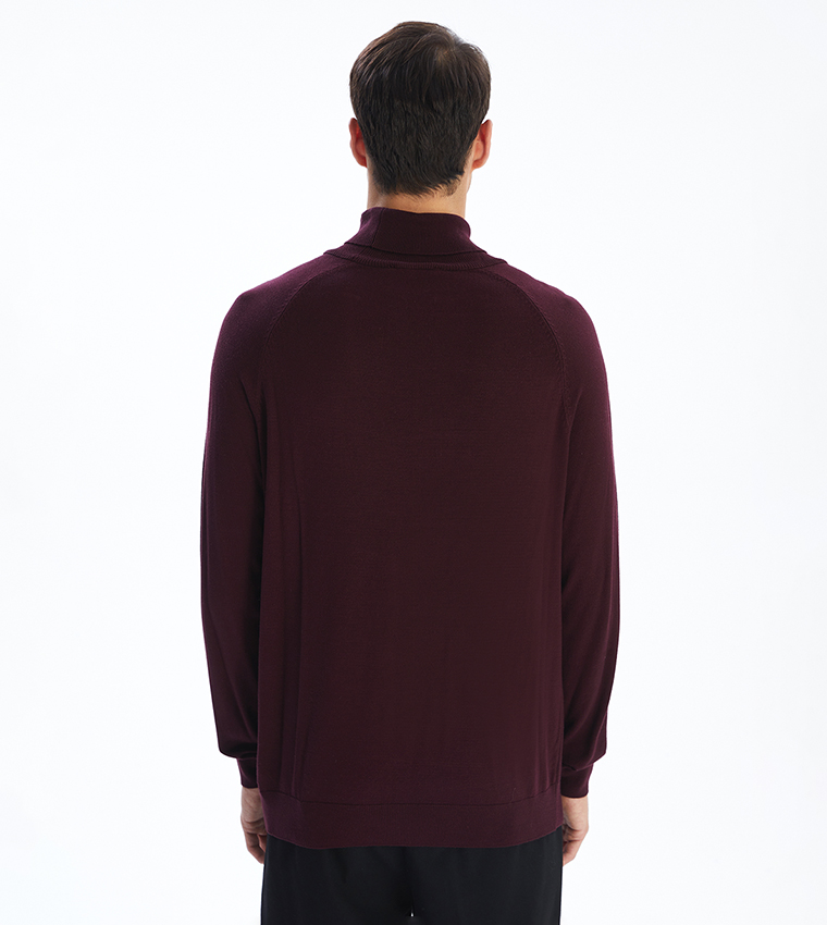 سويتر بقبة سلحفاة 