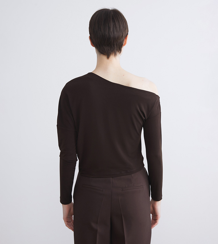 Solid Slash Neck Ruched Top