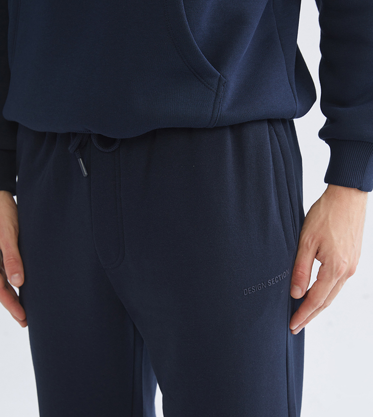 بنطلون جوغر سادة بقصة ستاندرد