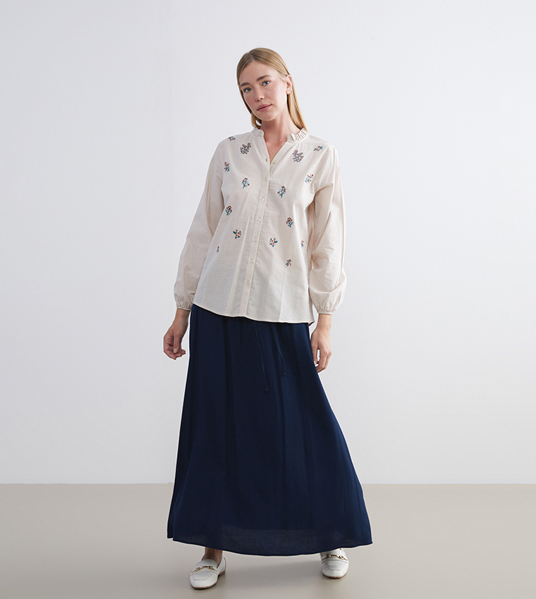 قميص مطرز كم طويل 