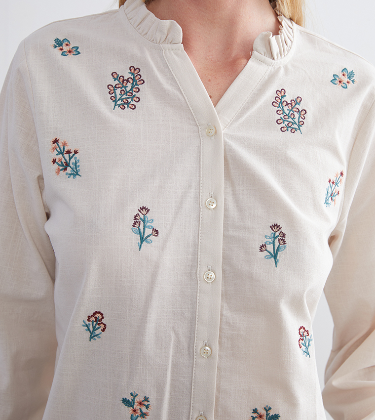 قميص مطرز كم طويل 