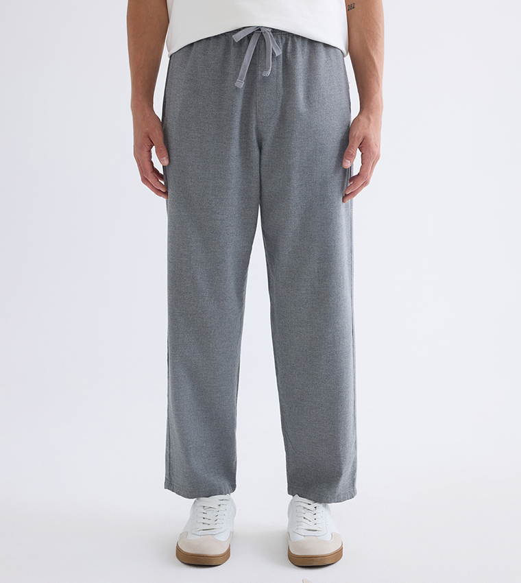 Solid Woven Relaxed Fit Trousers